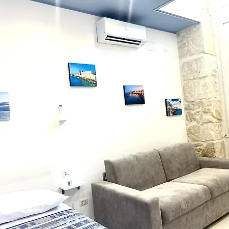 Moni House Ortigia Syracuse