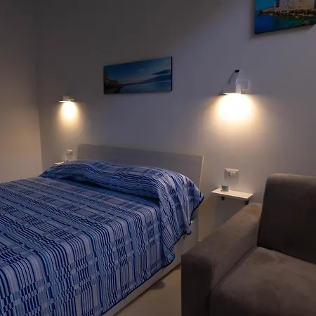 Moni House Ortigia Syracuse